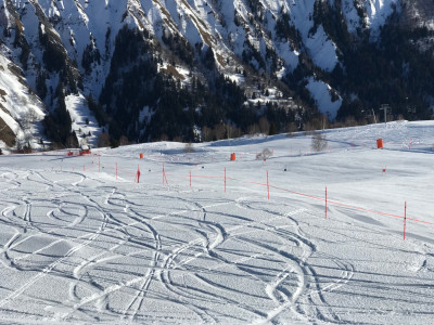 Ici le stade ce prépare pour les monoskieurs