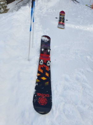 Flakeshot 188 et 198! On sort les fat boards ... heureusement car engloutis quand même, alors on imagine avec les plus fines en spatule...