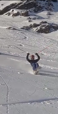 Robin avec sa.... Rossignol, c'est quand qu'on va lui filer du bon matos? haha