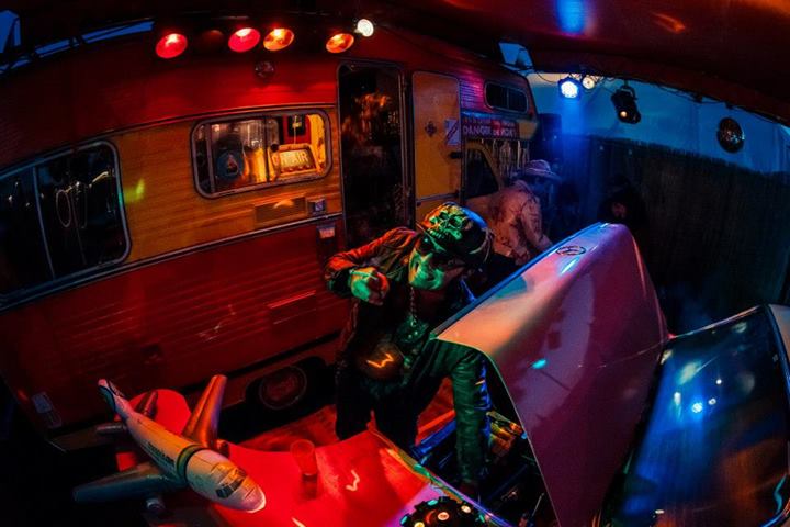 Sergio sans une merco, une roulotte ou un bus n'est pas Sergio.jpg