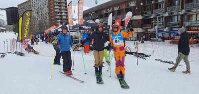 Pel, Kévinlion et Seb sur le départ devant les stands