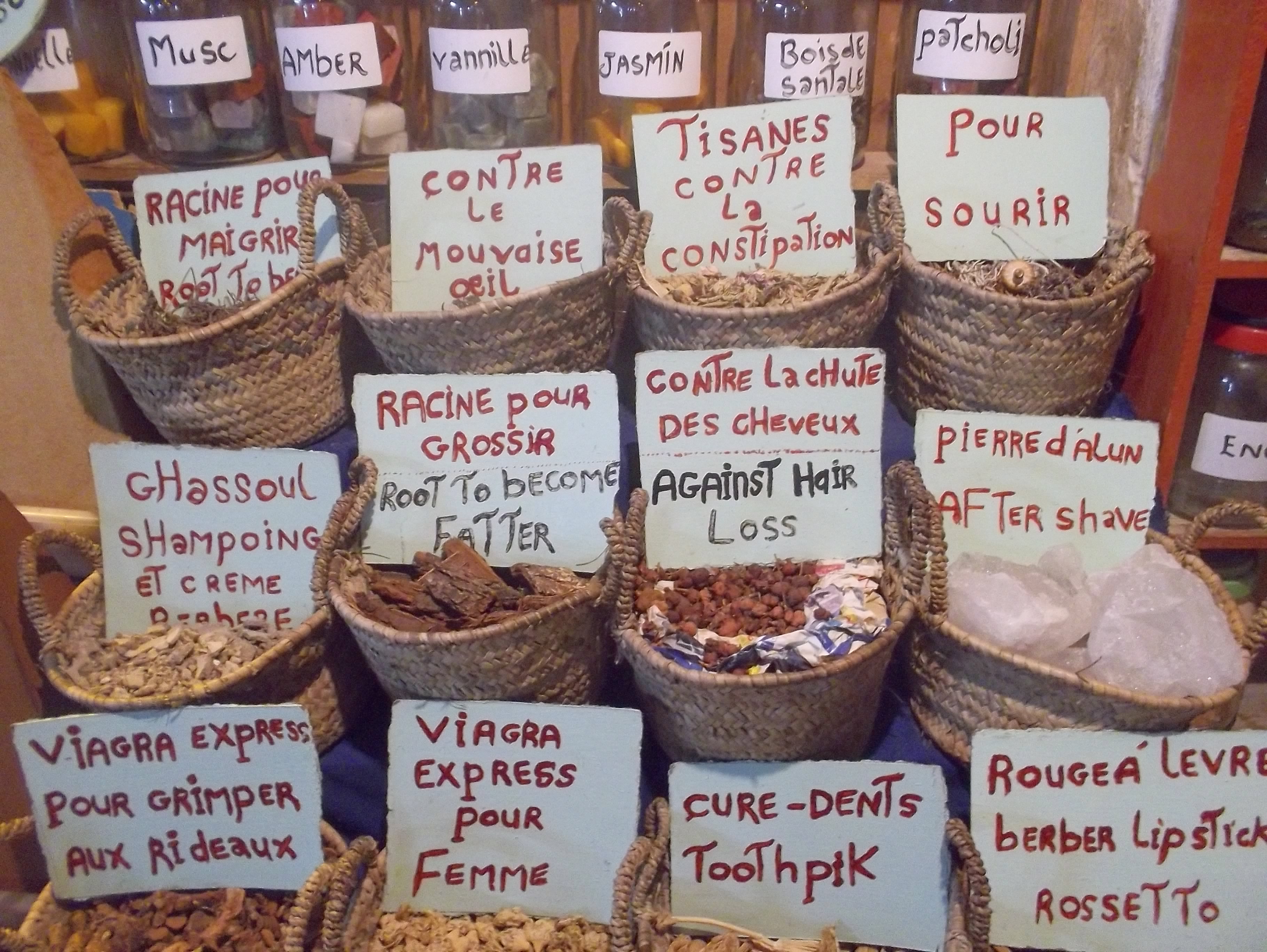 épices à Arnakech.JPG